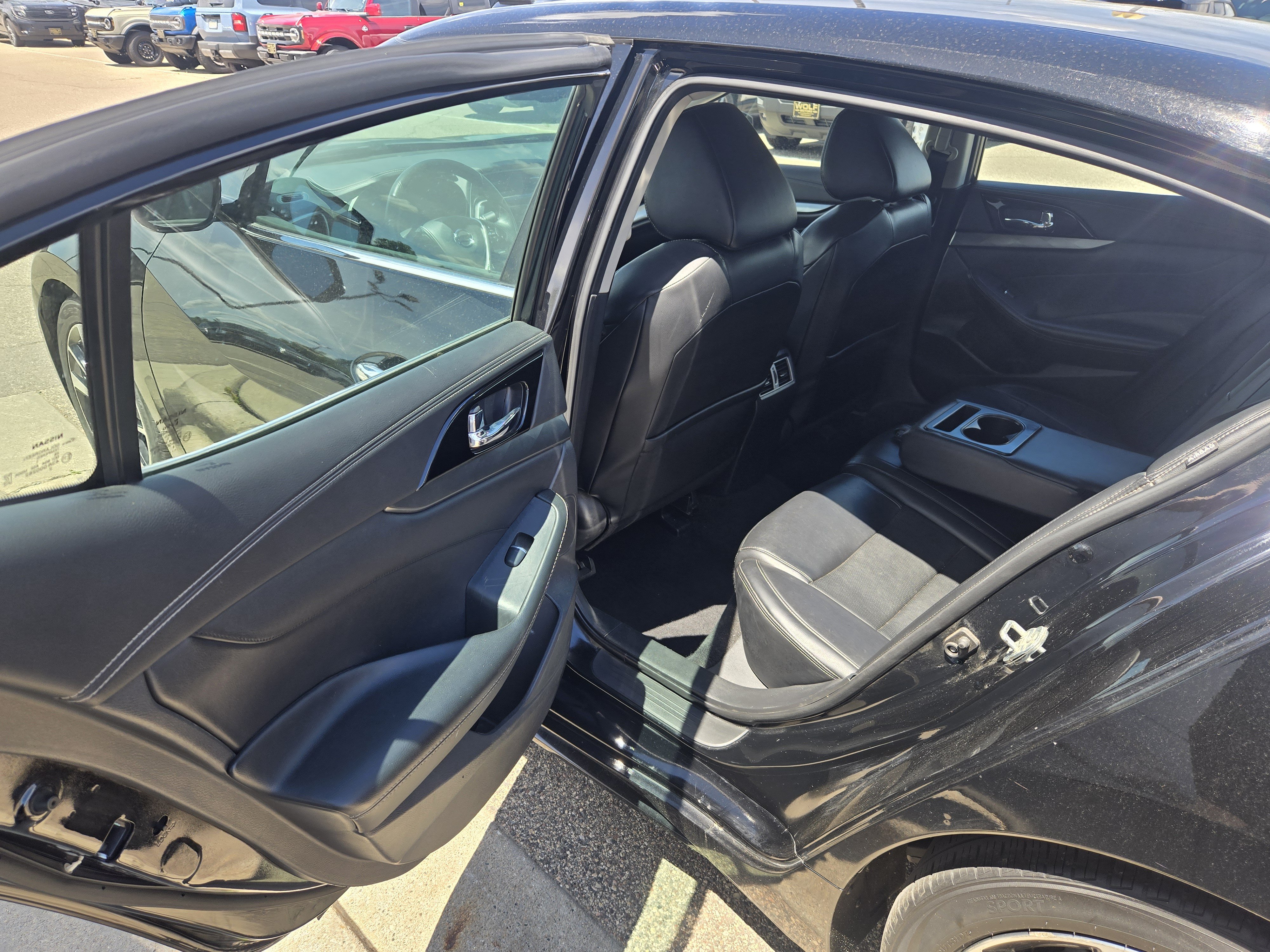Used 2021 Nissan Maxima 3.5 SV w/ Floor Mat Group FWD image 12