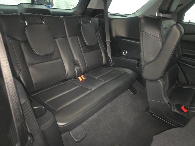 Certified 2024 Ford Explorer XLT w/ Equipment Group 202A AWD/4WD image 8