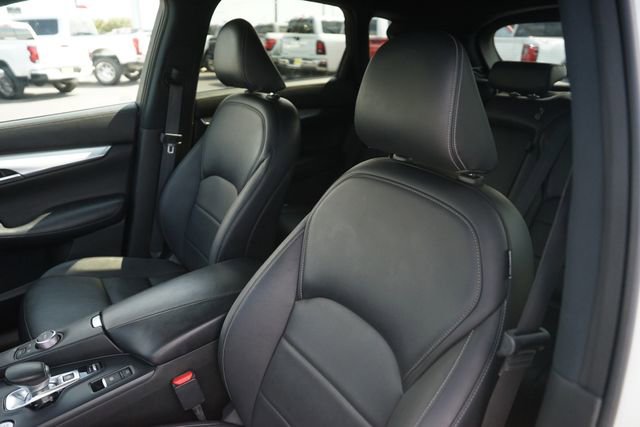 Used 2021 INFINITI QX50 Luxe w/ Appearance Package AWD/4WD image 10