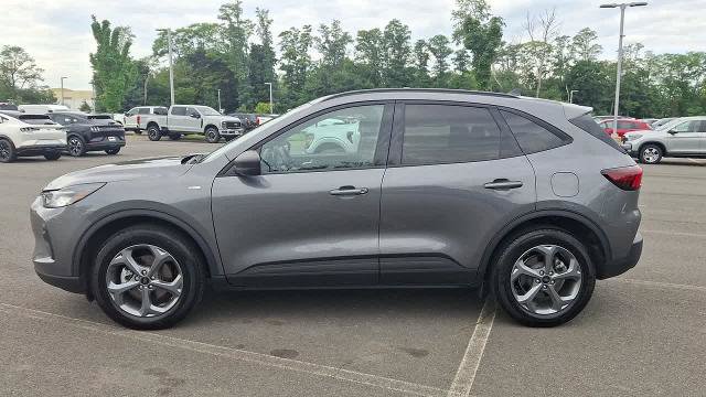 Certified 2026 Ford Escape ST-Line AWD/4WD image 5