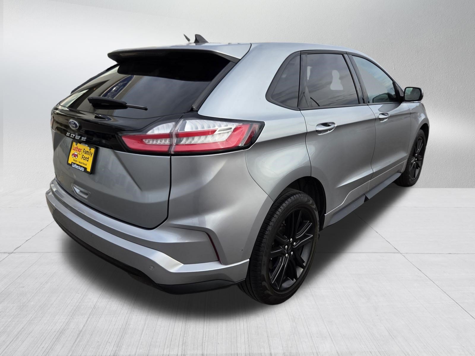 Certified 2024 Ford Edge ST-Line AWD/4WD image 7