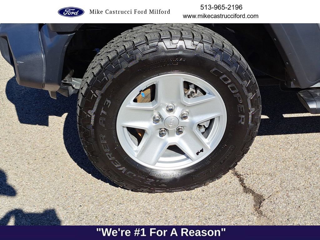 Used 2020 Jeep Gladiator Sport w/ Quick Order Package 24S image 9