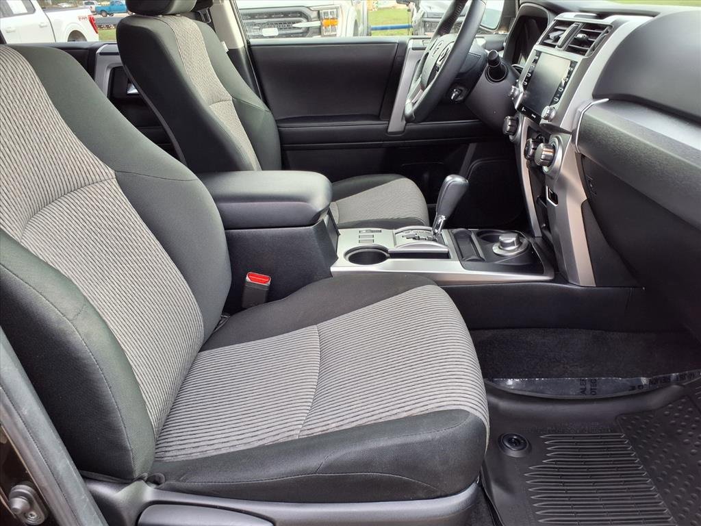 Used 2022 Toyota 4Runner SR5 image 27