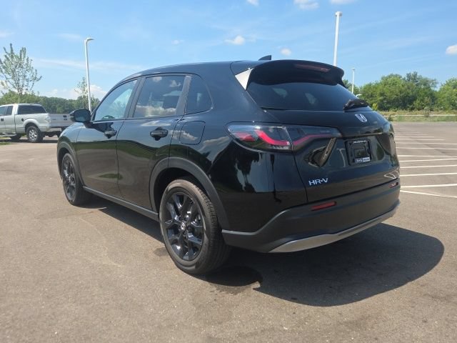 Used 2025 Honda HR-V Sport image 14