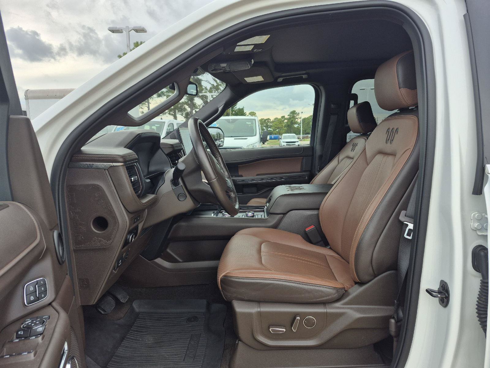 Certified 2022 Ford Expedition Max King Ranch AWD/4WD image 2