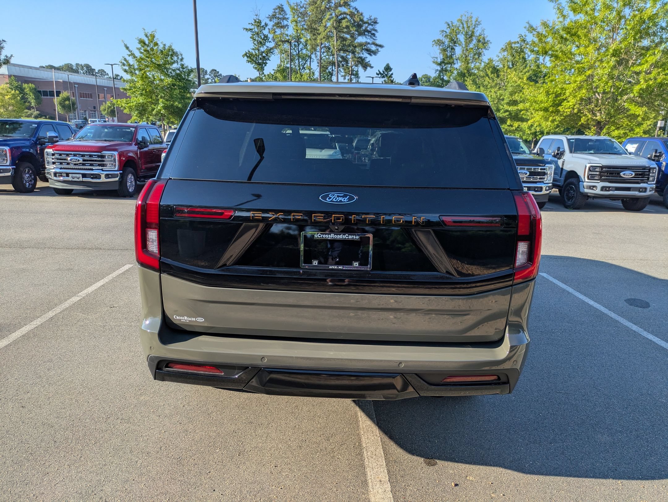 Certified 2025 Ford Expedition Tremor AWD/4WD image 5