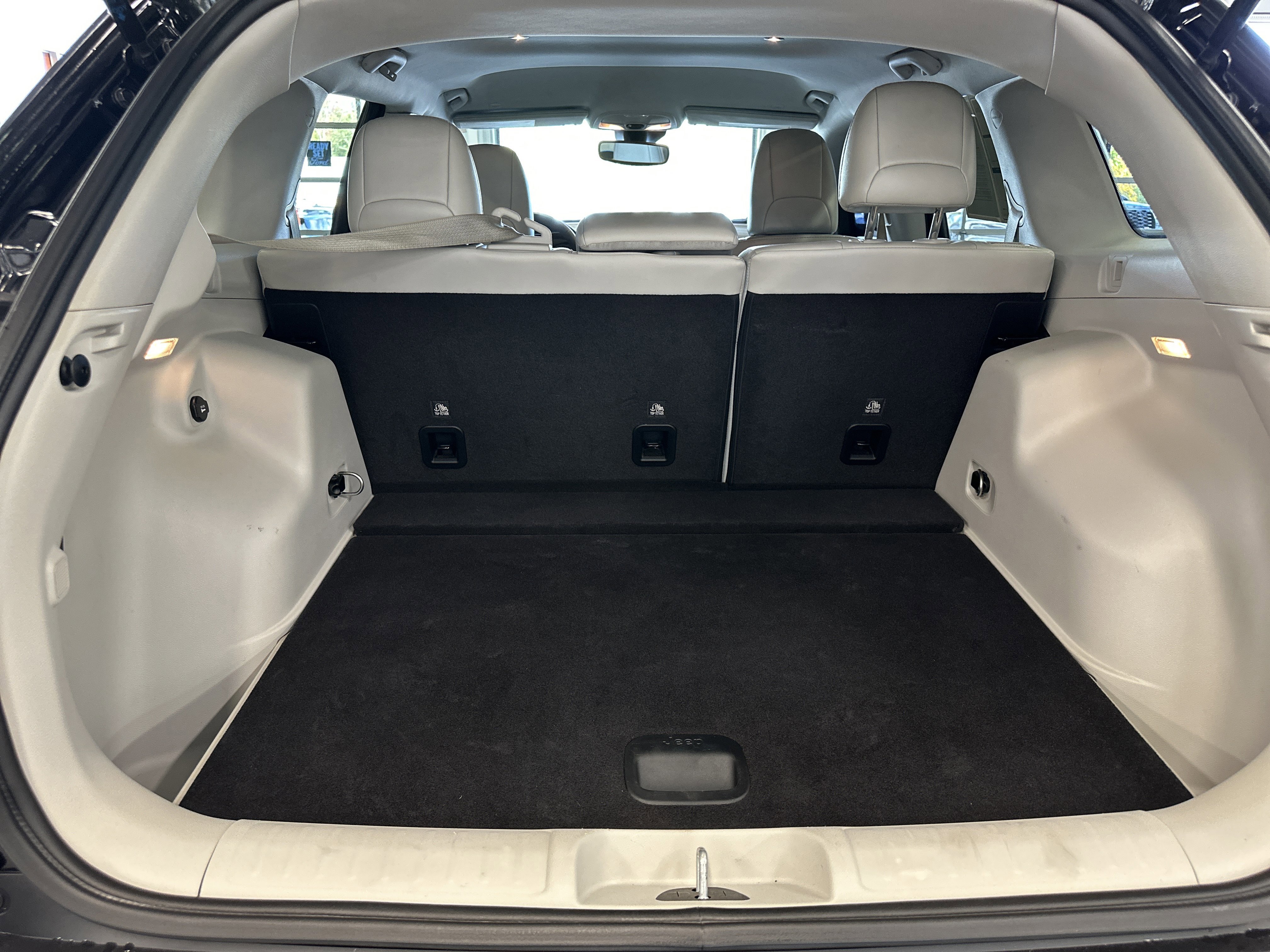 Used 2021 Jeep Cherokee Latitude Lux image 15