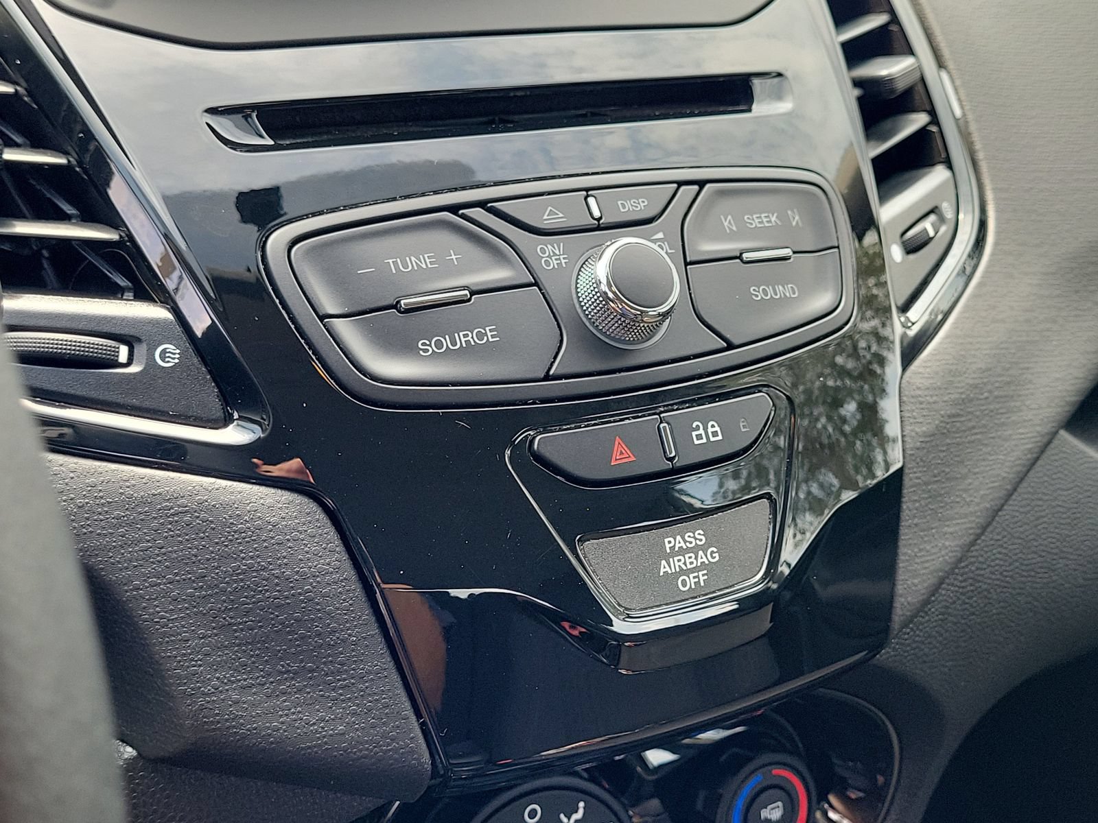 Certified 2019 Ford Fiesta ST-Line FWD image 24