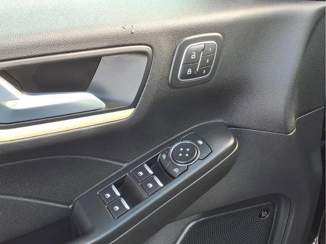 Certified 2022 Ford Escape Titanium w/ Titanium Elite Package image 15