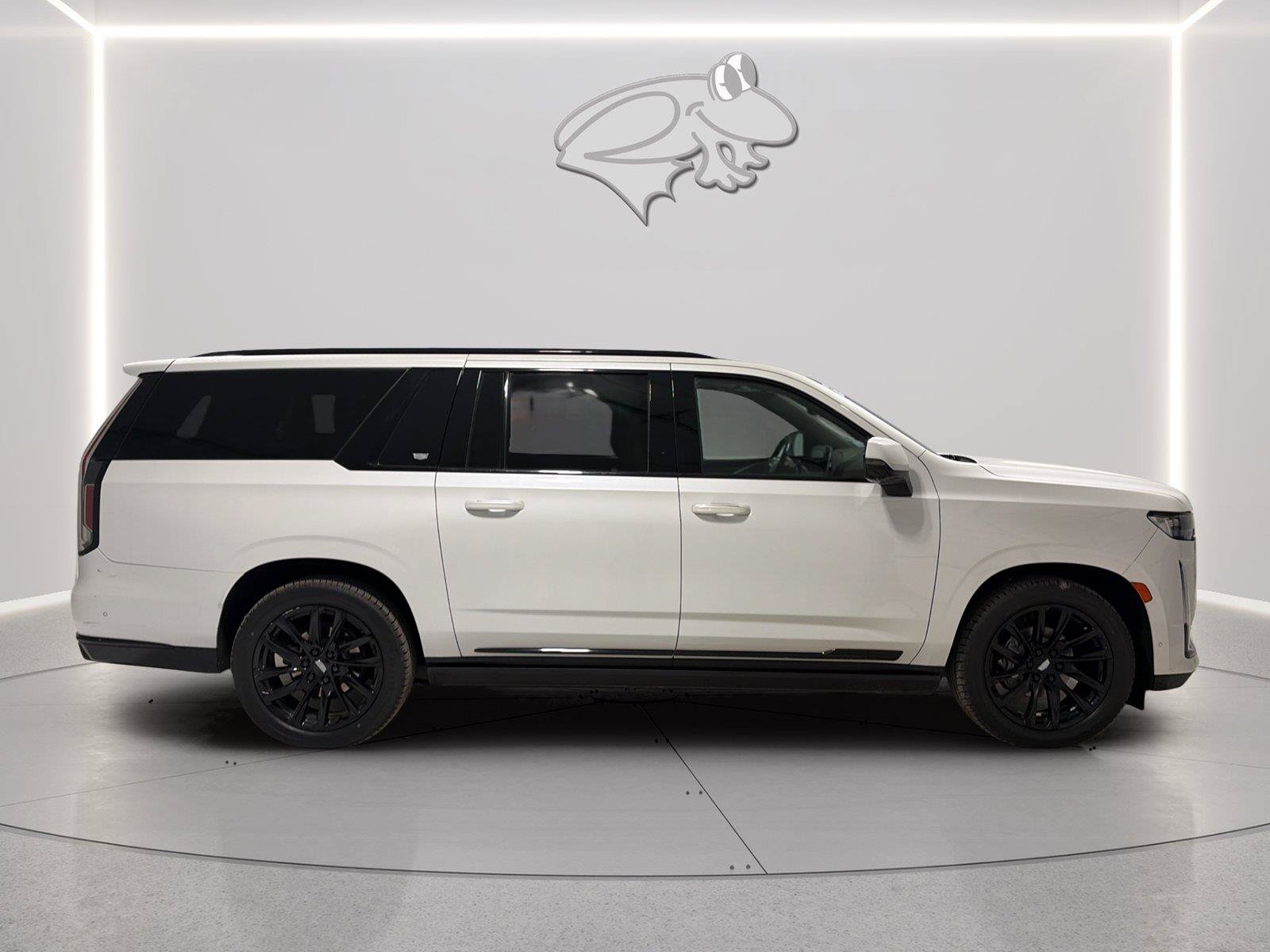 Used 2021 Cadillac Escalade ESV Sport w/ Driver Assist Tech Package AWD/4WD image 6