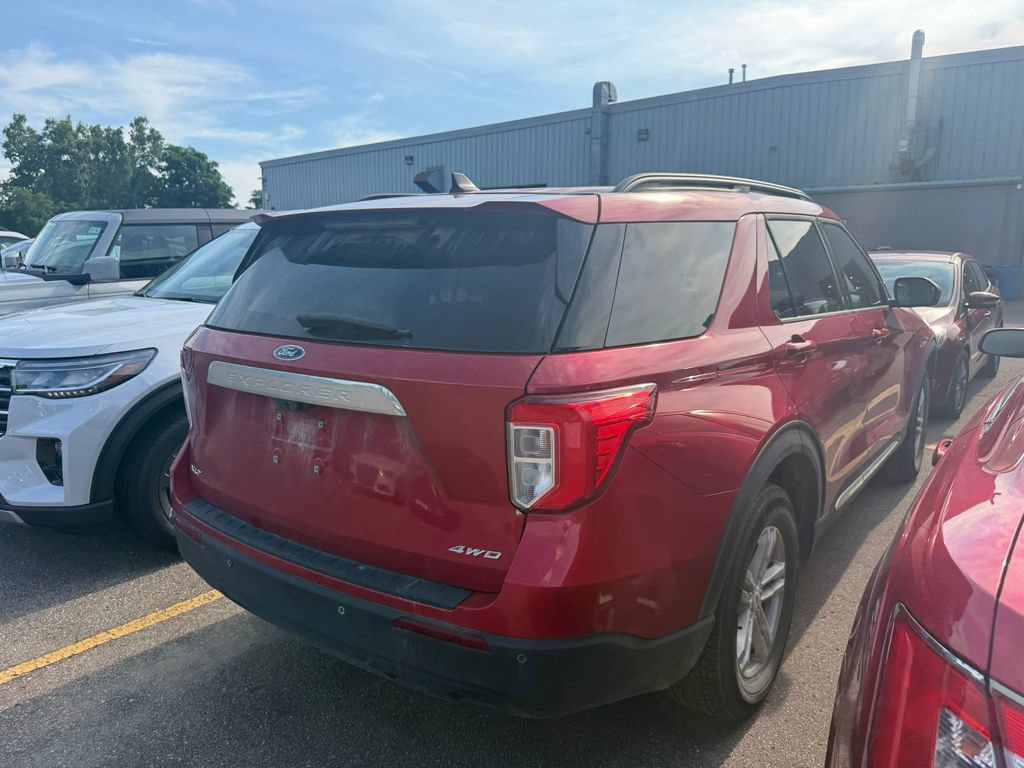 Certified 2024 Ford Explorer XLT AWD/4WD image 4