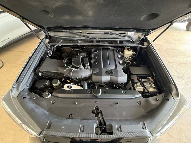 Used 2018 Toyota 4Runner TRD Off-Road Premium AWD/4WD image 20