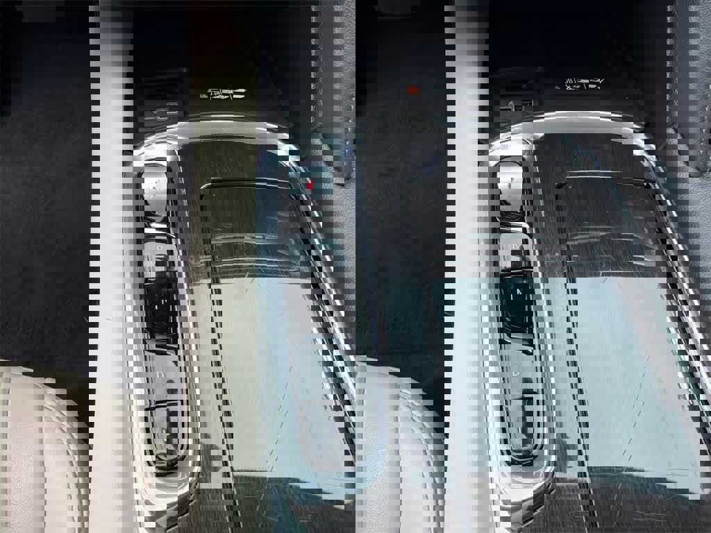 Used 2023 Buick Enclave Essence w/ Experience Buick Package image 32