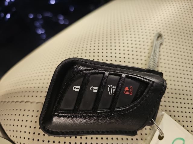Used 2024 Lexus ES 350 Ultra Luxury w/ Accessory Package (Z2) FWD image 34