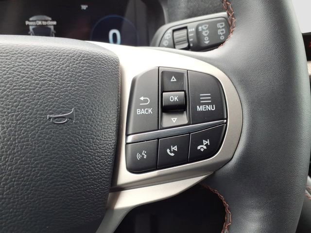 Certified 2025 Ford Explorer Active RWD image 26