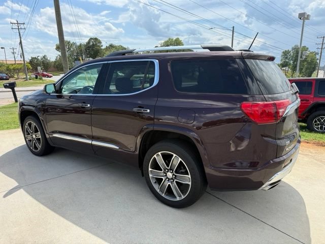 Used 2017 GMC Acadia Denali w/ Technology Package AWD/4WD image 8