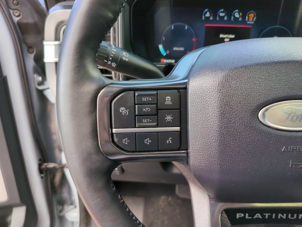 Certified 2025 Ford F250 Platinum w/ FX4 Off-Road Package AWD/4WD image 31