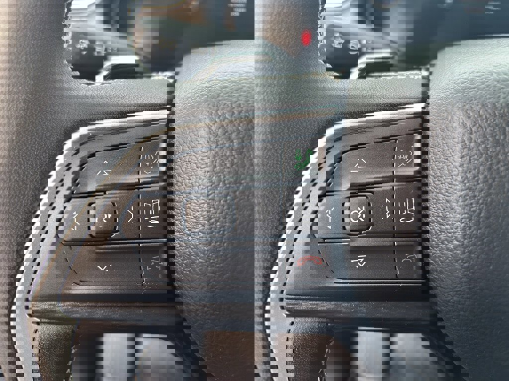 Used 2024 Jeep Grand Cherokee L Laredo image 17