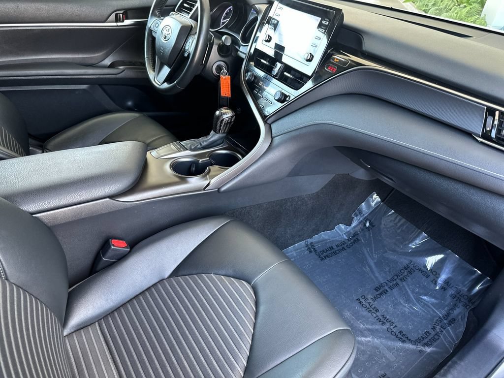 Used 2023 Toyota Camry SE w/ Protection Package (Q2) (TMS) FWD image 14