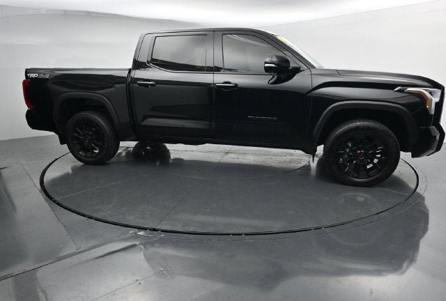 Used 2025 Toyota Tundra Limited w/ TRD Off-Road Package AWD/4WD image 12