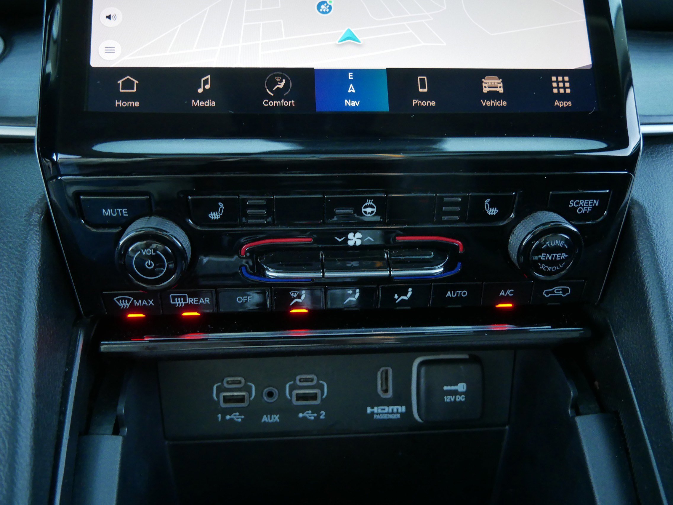 Used 2024 Jeep Grand Cherokee Limited 4xe image 23