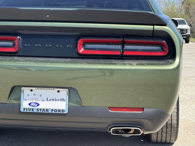 Used 2021 Dodge Challenger SXT w/ Blacktop Package image 8