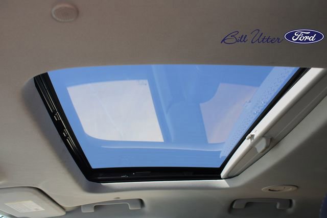 Used 2021 Chevrolet Traverse Premier w/ Redline Edition image 17