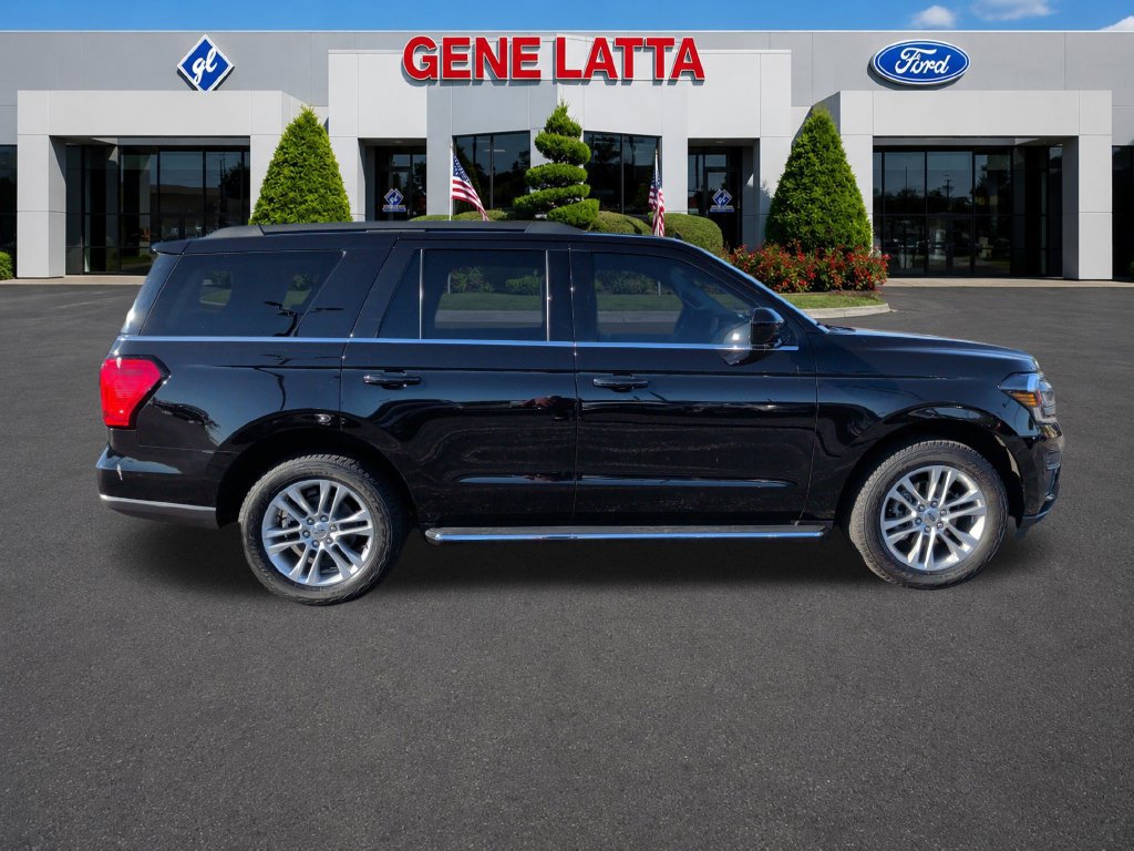 Certified 2022 Ford Expedition XLT AWD/4WD image 8