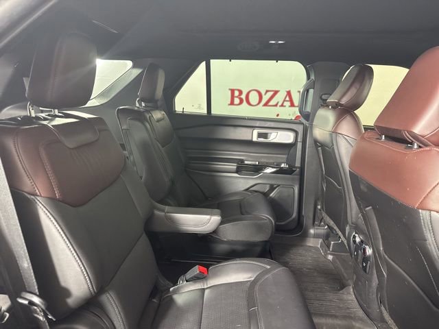 Certified 2023 Ford Explorer Platinum w/ Technology Package image 18