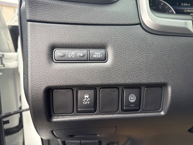 Used 2024 Nissan Murano SV w/ SV Midnight Edition Package image 17