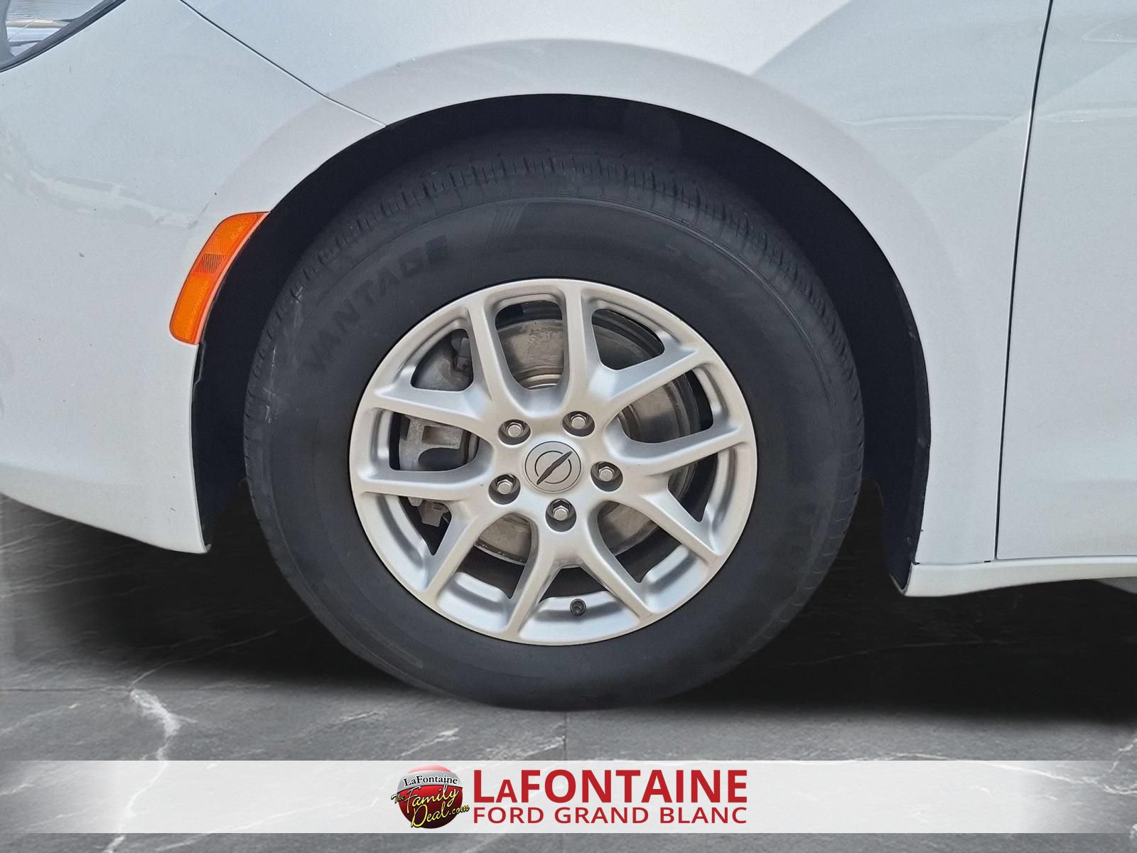 Used 2024 Chrysler Voyager LX FWD image 32