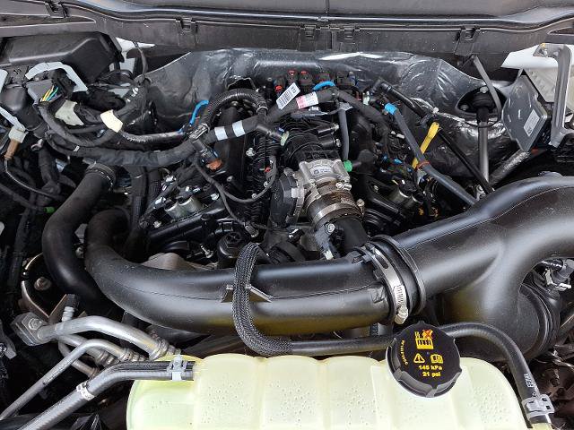 Certified 2025 Ford F150 XLT w/ Equipment Group 302A MID AWD/4WD image 27