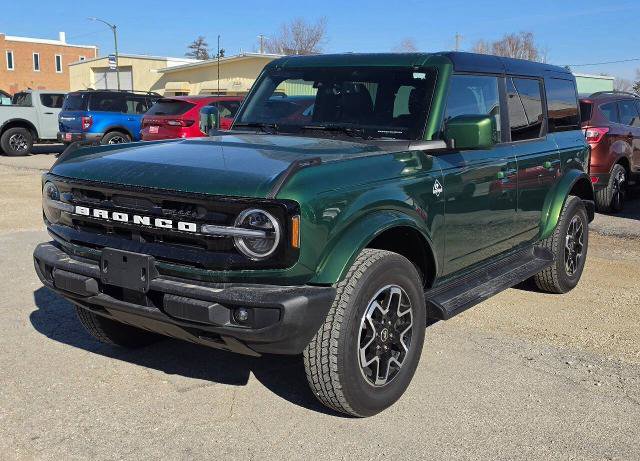 Certified 2025 Ford Bronco Outer Banks AWD/4WD image 3