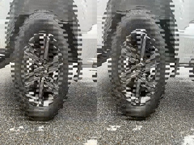 Certified 2023 Ford F150 Lariat w/ Equipment Group 502A High image 35