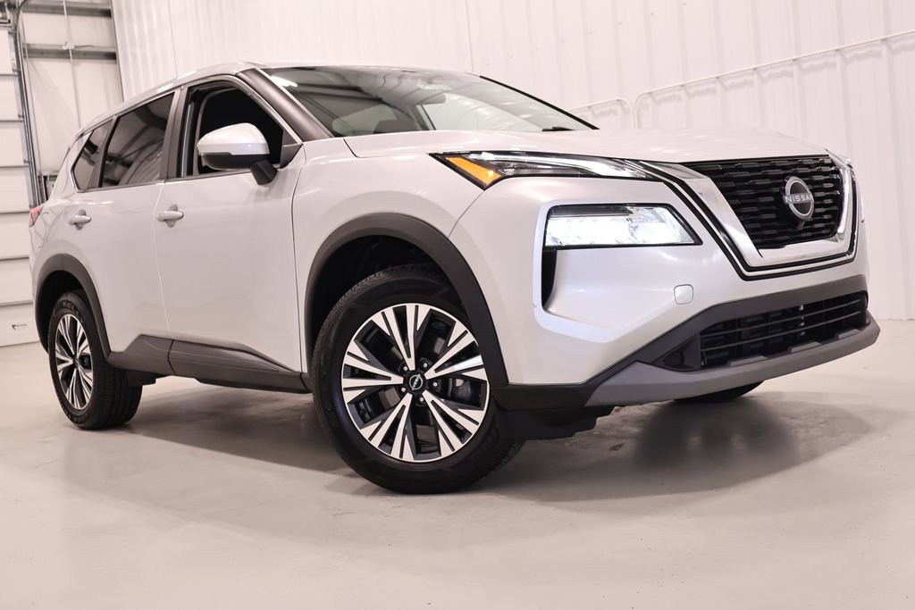 Used 2022 Nissan Rogue SV FWD image 35