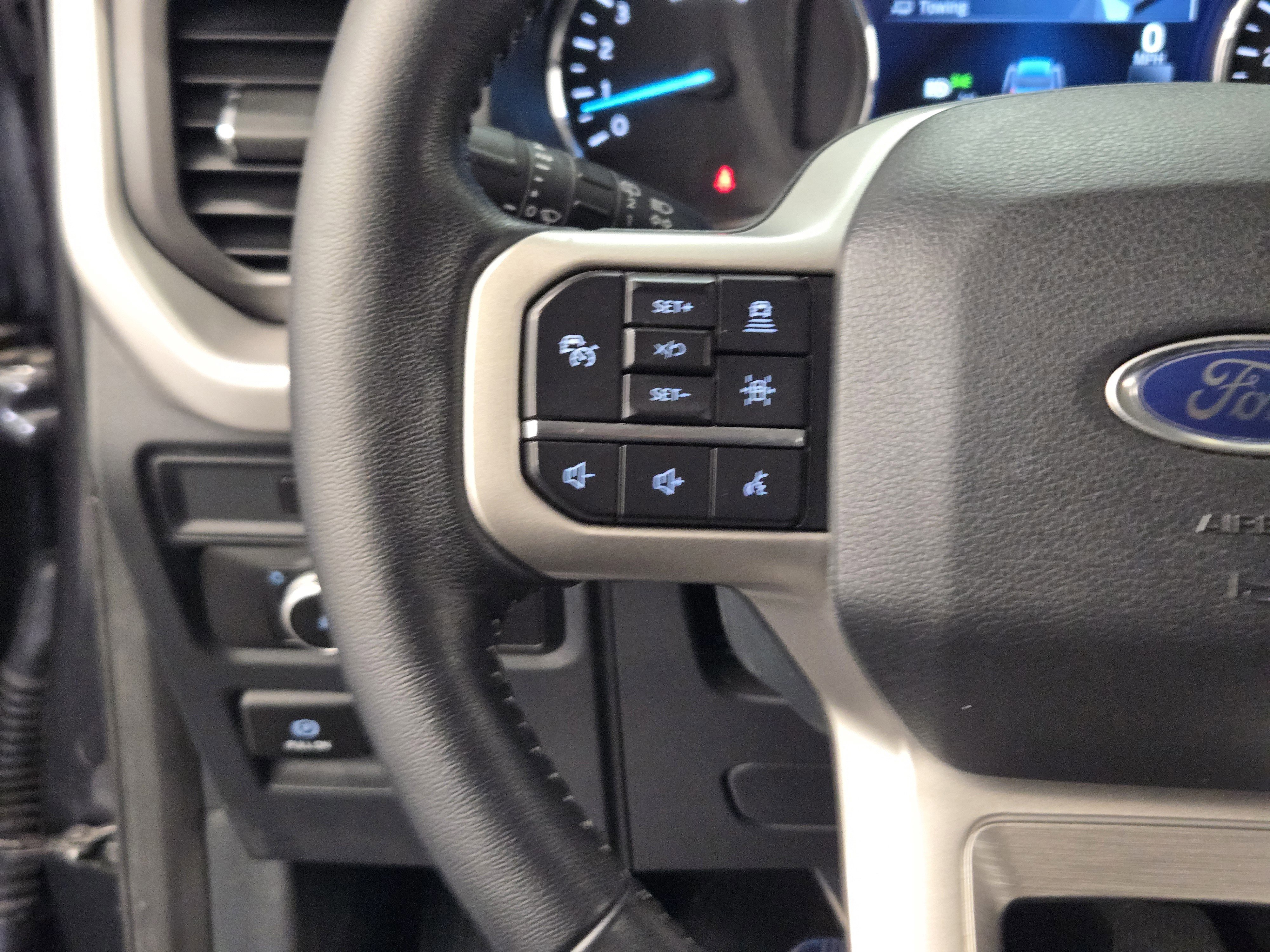 Certified 2022 Ford Expedition XLT image 25