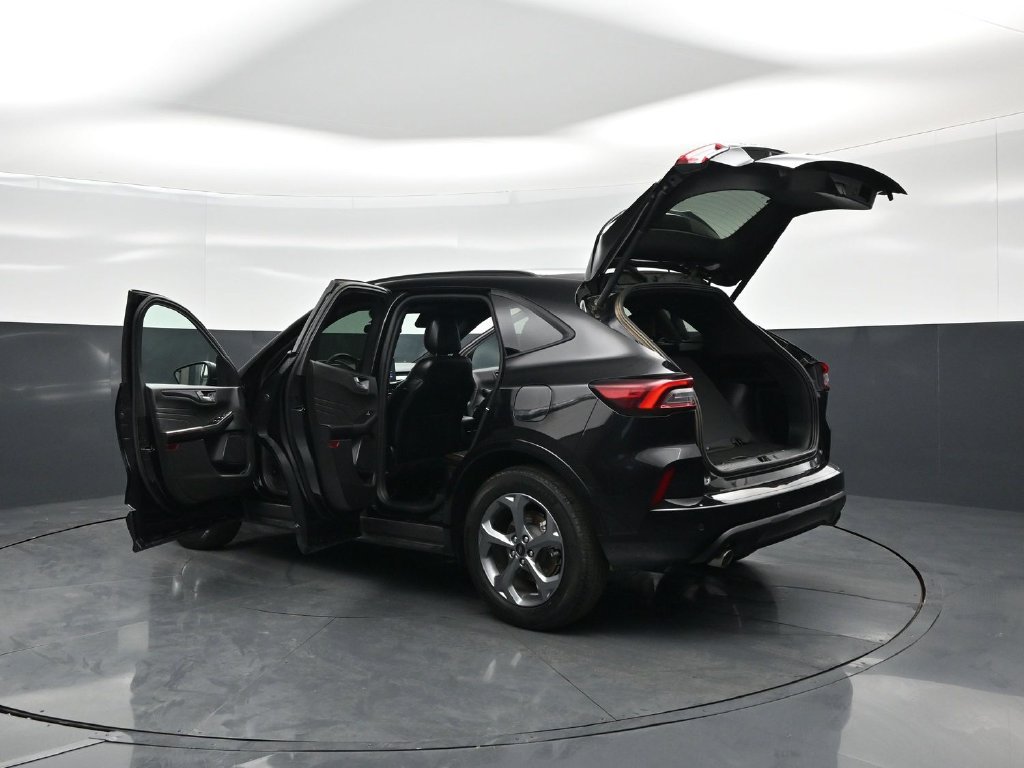 Certified 2023 Ford Escape ST-Line w/ Tech Pack #1 FWD image 31