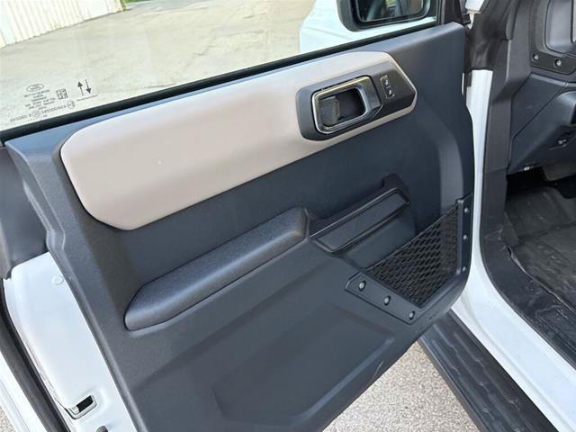 Certified 2024 Ford Bronco Wildtrak AWD/4WD image 7