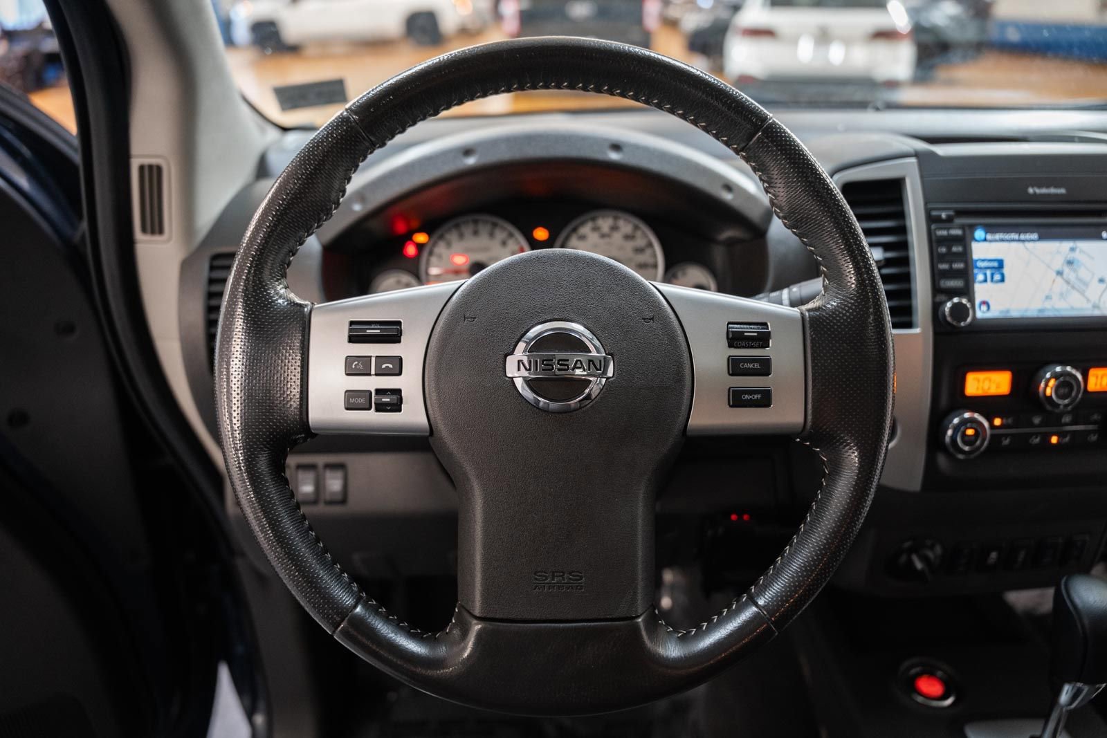 Used 2021 Nissan Frontier PRO-4X w/ Pro-4x Utility Package AWD/4WD image 36