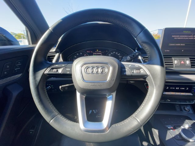 Used 2020 Audi Q5 2.0T Premium w/ Titanium Sport Package AWD/4WD image 17