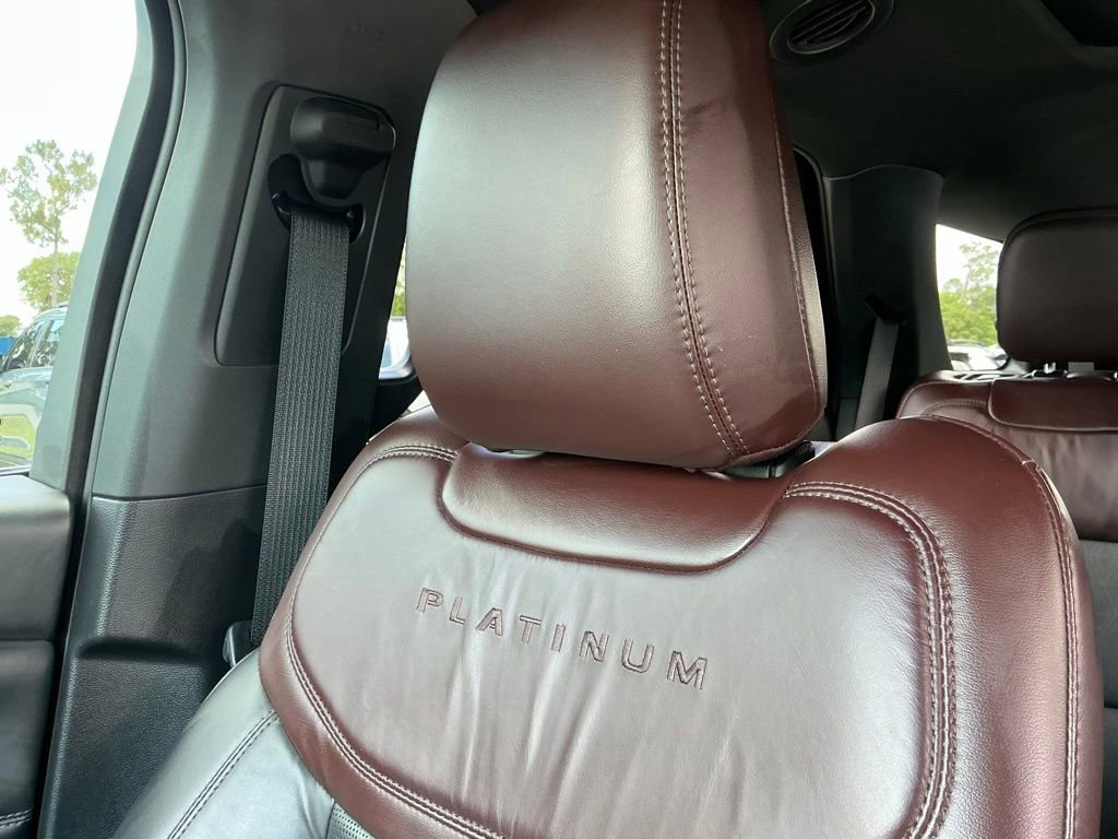 Certified 2020 Ford Explorer Platinum w/ Premium Technology Package AWD/4WD image 50