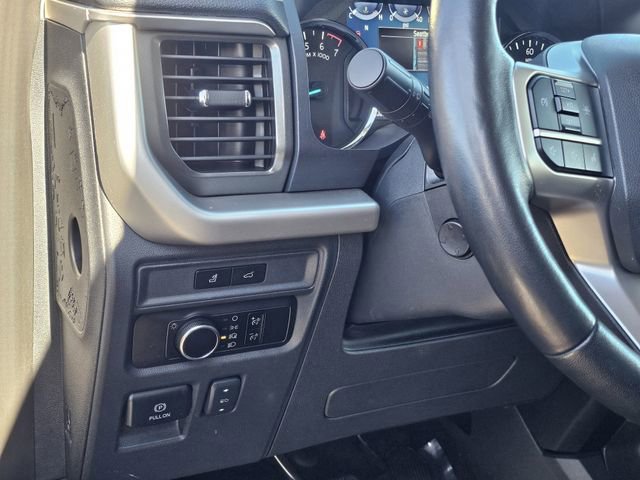 Certified 2024 Ford Expedition XLT image 20