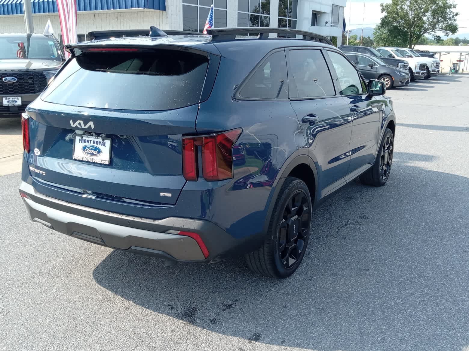 Used 2024 Kia Sorento X-Line EX AWD/4WD image 7