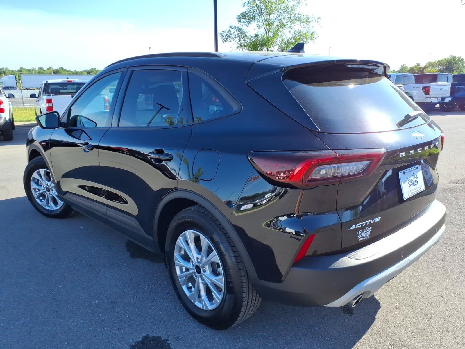 Certified 2025 Ford Escape Active w/ Tech Pack #1 FWD image 5