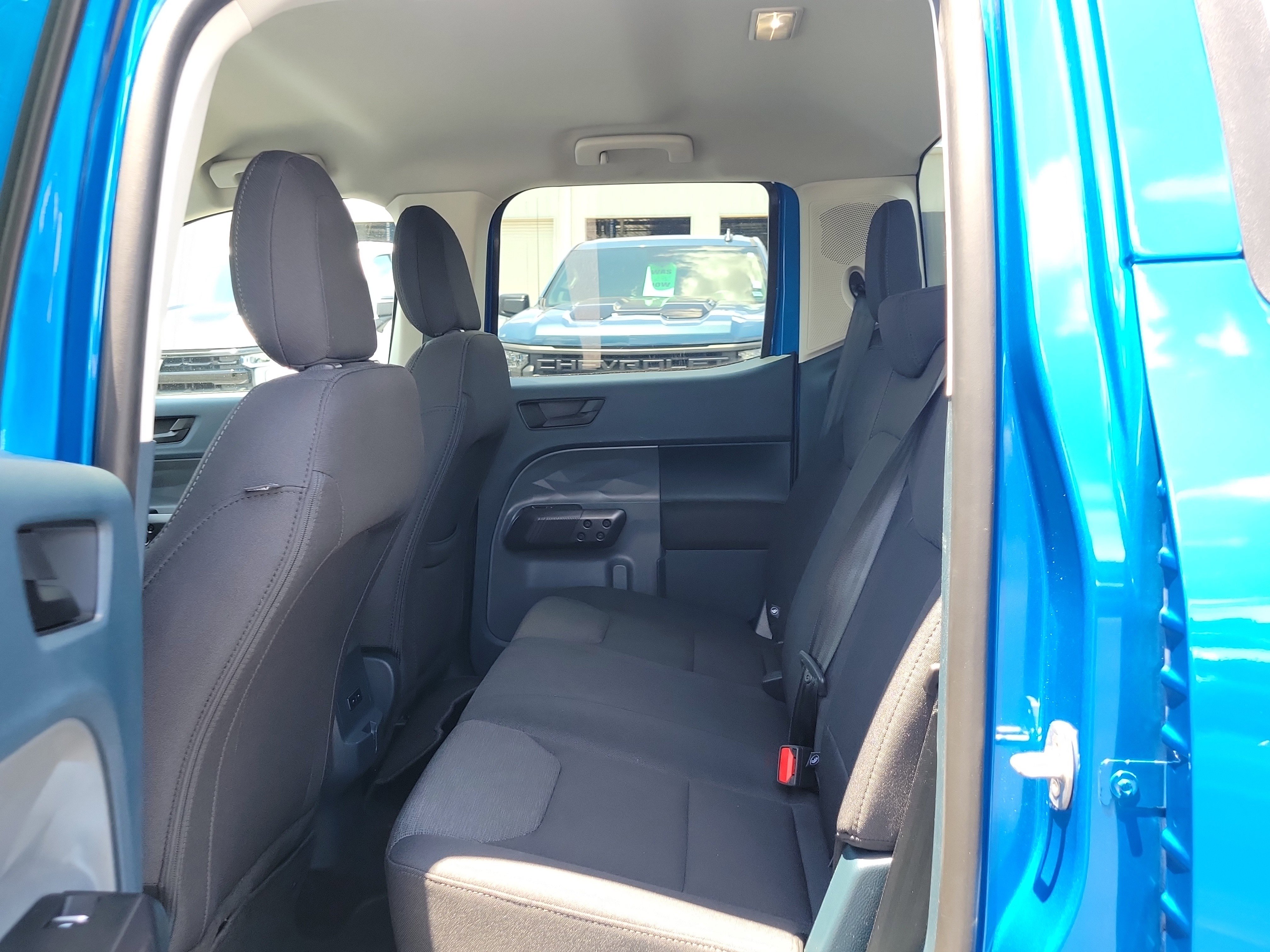 Certified 2025 Ford Maverick XL FWD image 11