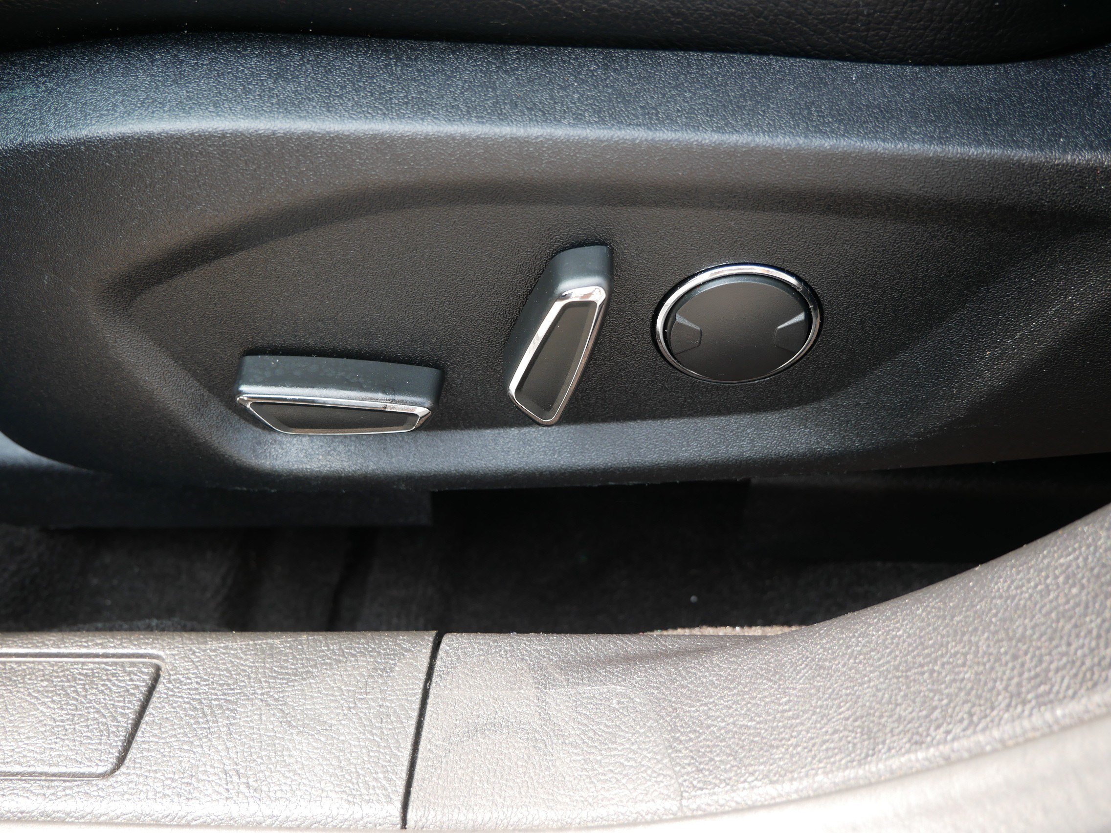 Certified 2019 Ford Fusion SE FWD image 19