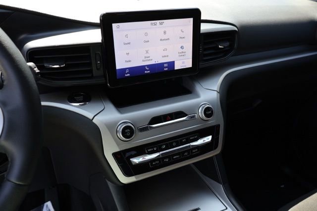 Certified 2023 Ford Explorer XLT image 17