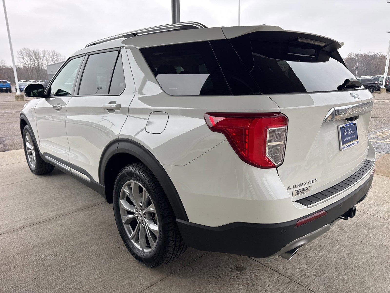 Certified 2023 Ford Explorer Limited w/ Limited Technology Package image 6