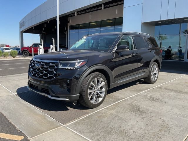 Certified 2025 Ford Explorer Platinum w/ Ultimate Package AWD/4WD image 3