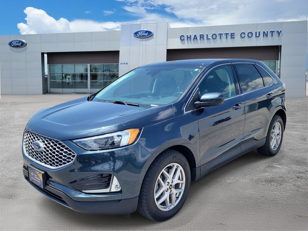 Certified 2023 Ford Edge SEL w/ Convenience Package AWD/4WD image 2